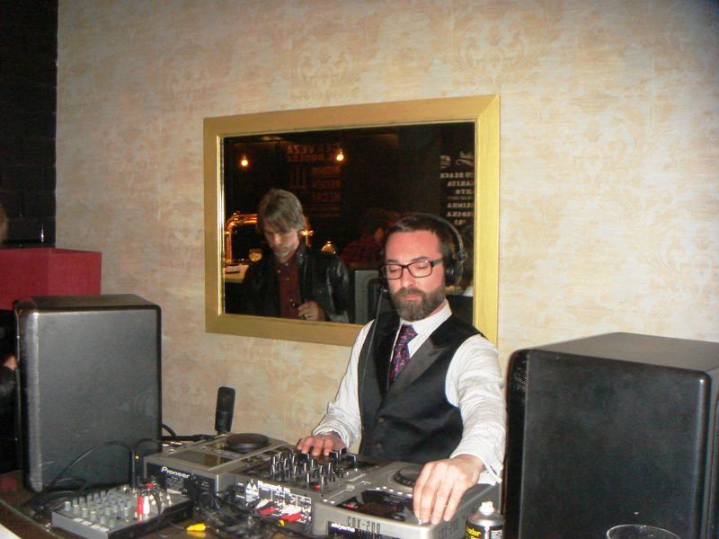 DJ. Israel Boronat